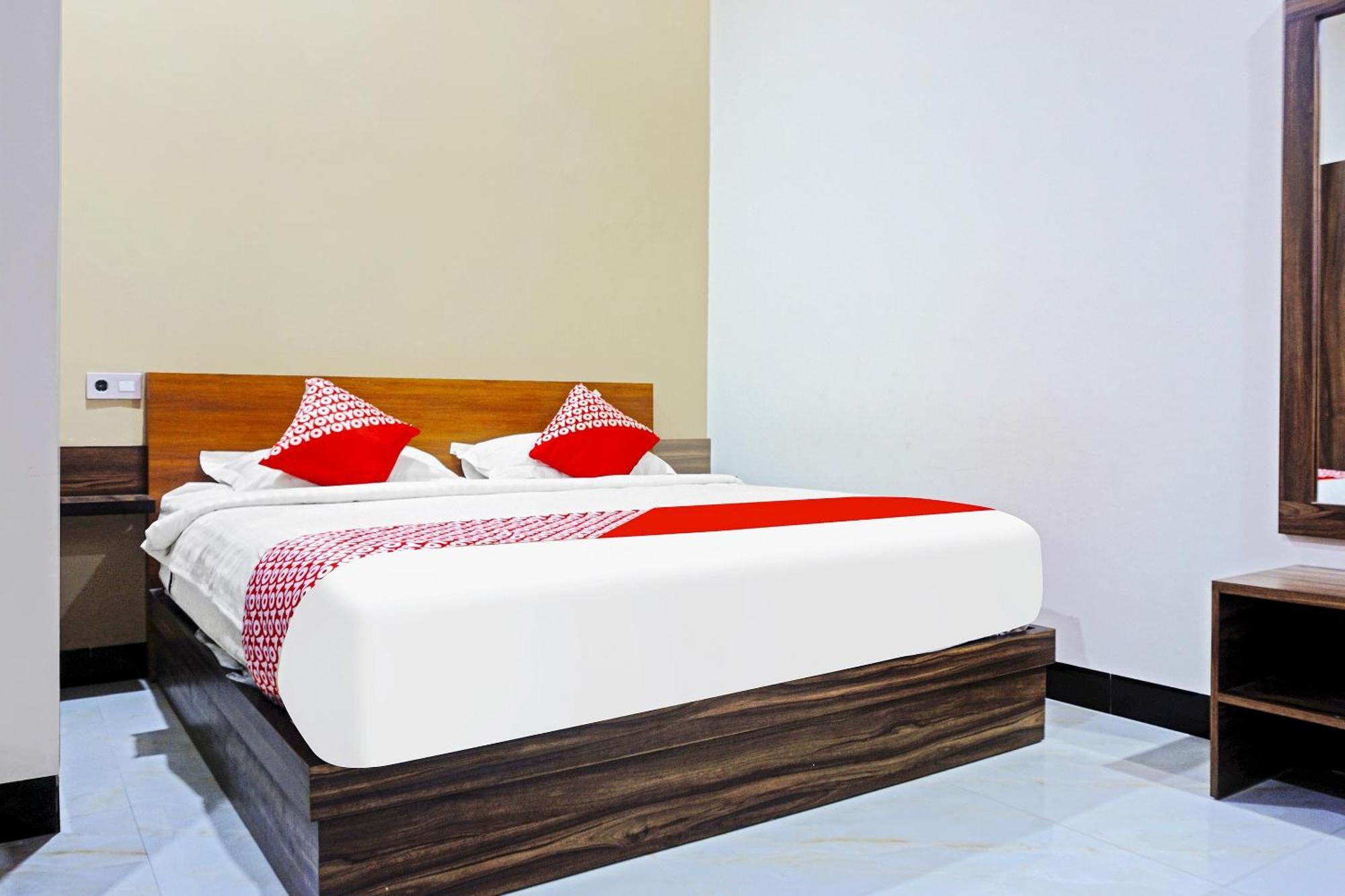 Collection O 91331 Hotel Grand Saota Soppeng Lalabata Exterior photo